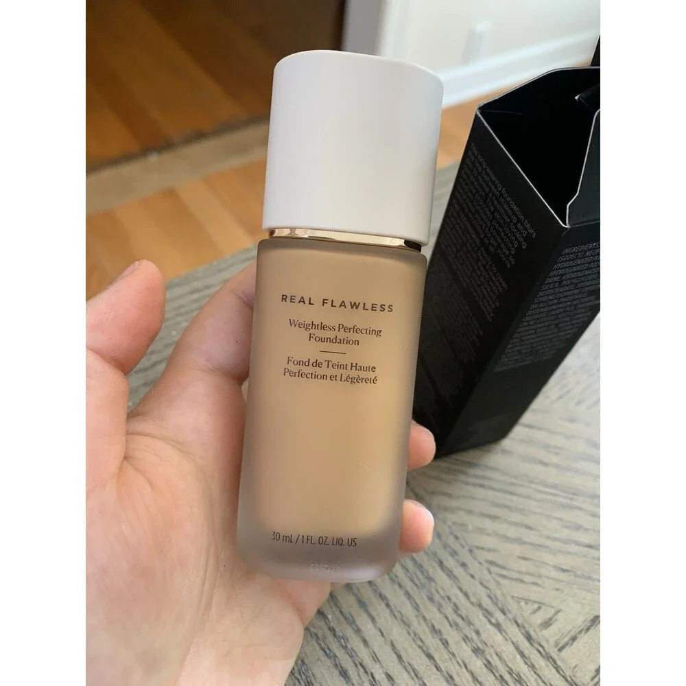 NIB Laura Mercier Real Flawless Weightless Perfecting Foundation - 4W1 Suntan